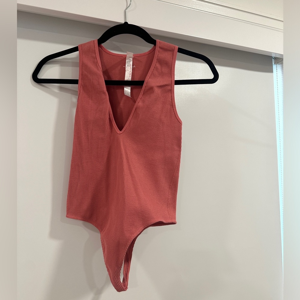 SUPER CUTE RED BODY SUIT!!